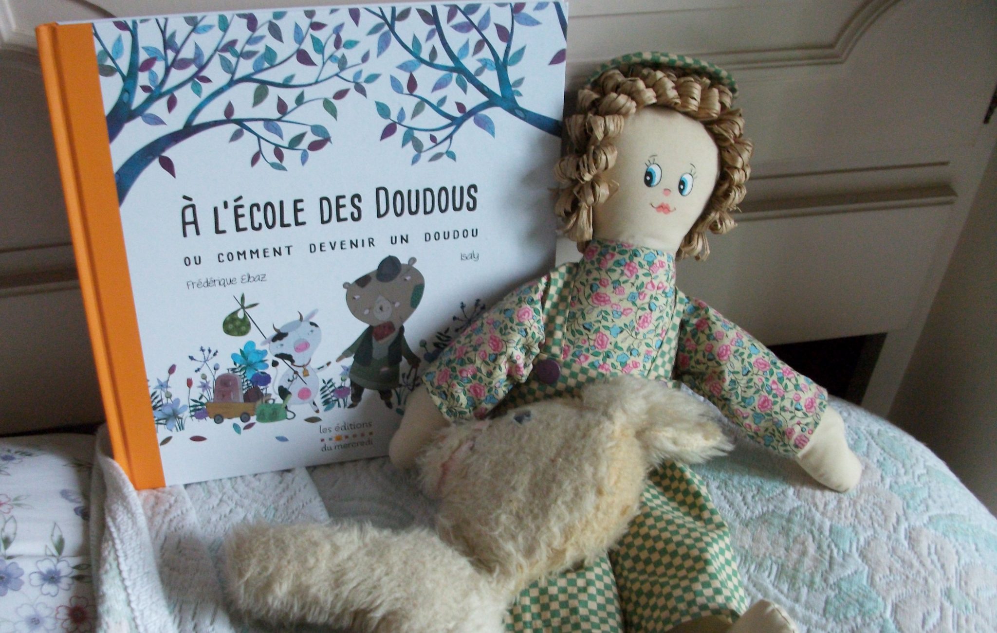 La doudou à l'école des toutous main image 1