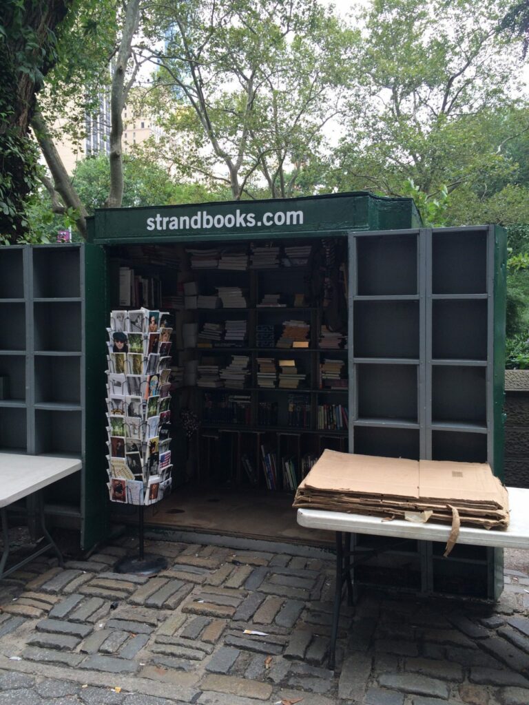 Strand Book Store, New York, Librairie