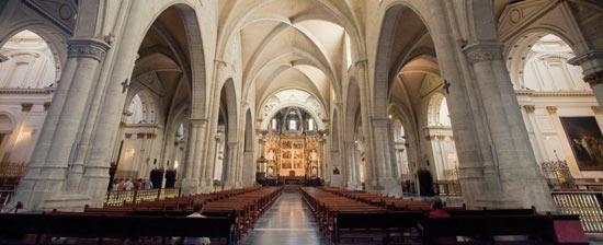Catedral-de-Valencia-Valencia-c-VLC-Turismo-de-Valencia.jpg_369272544